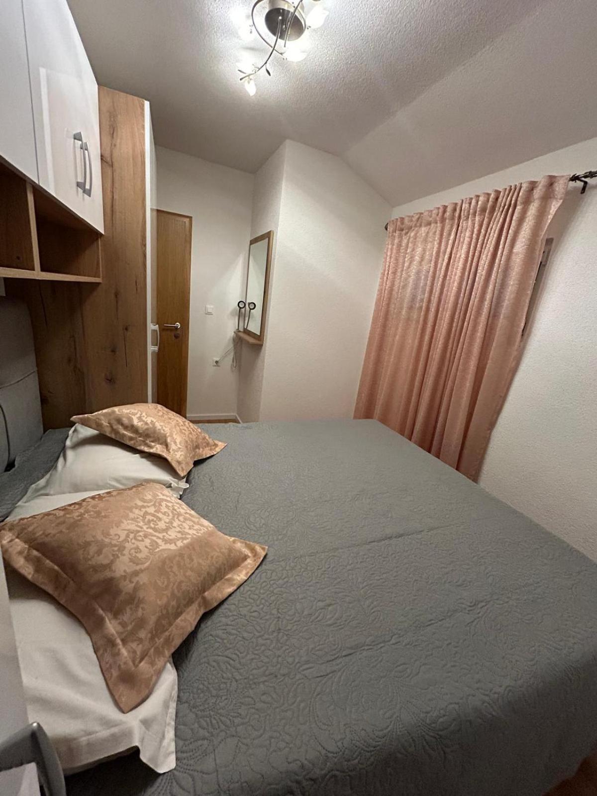 Apartment Lovre Topic 바스카보다 외부 사진