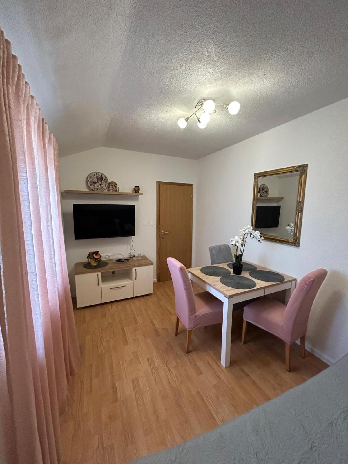 Apartment Lovre Topic 바스카보다 외부 사진