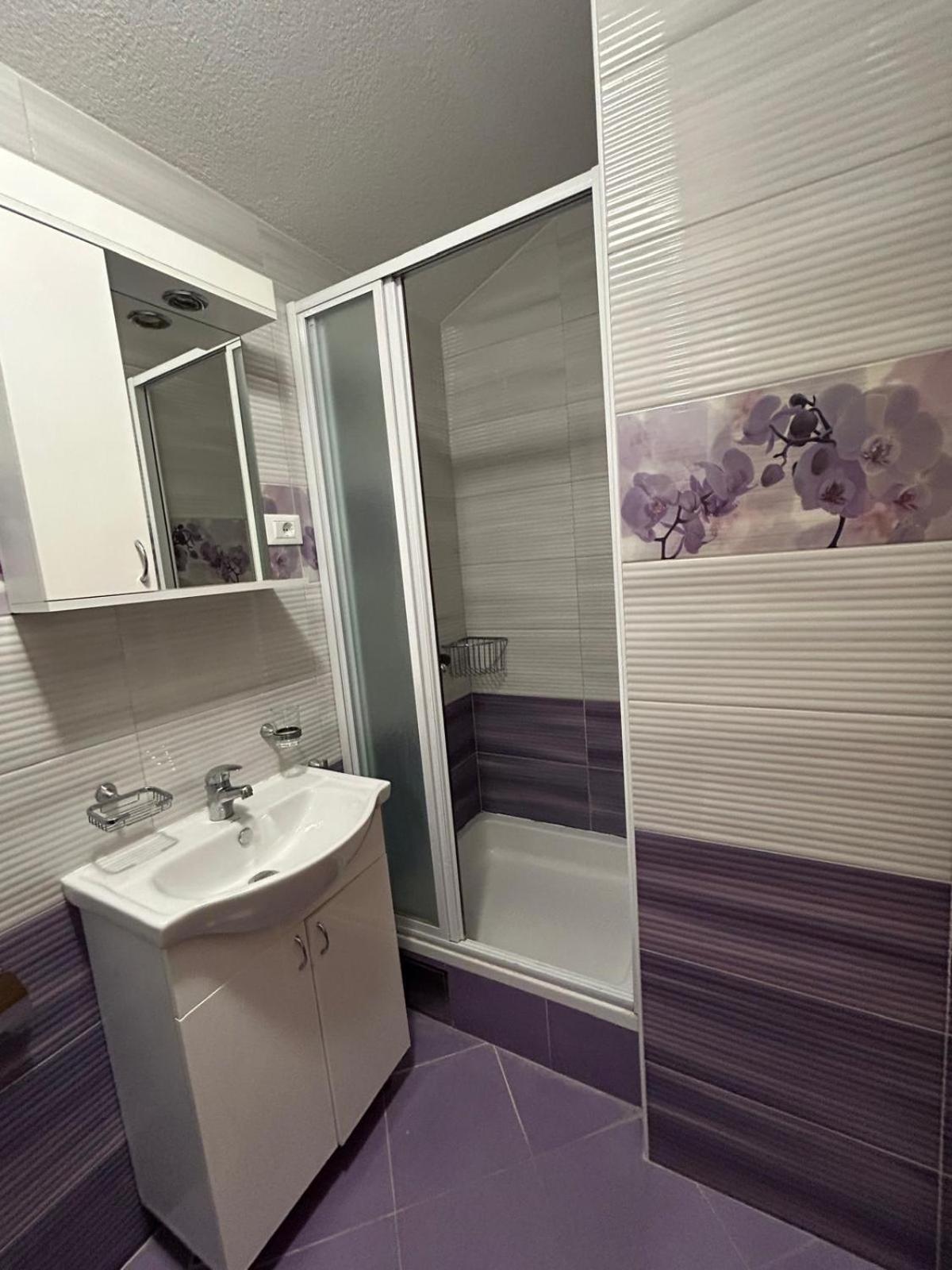 Apartment Lovre Topic 바스카보다 외부 사진